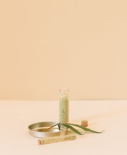 Семена конопли в корме для попугаев